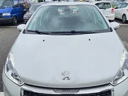 Gebraucht 2018 Peugeot 208 Signature Sky Kleinwagen | CHF 5’400 (Superpreis)