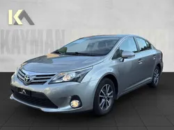 Gebraucht 2013 Toyota Avensis Premium Limousine | CHF 12’990 (Etwas zu teuer)