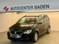 Gebraucht 2009 VW Touran Trendline Van / Kleinbus | CHF 3’500 (Etwas zu teuer)