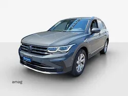 Gris dauphin métallisée Gebraucht 2024 VW Tiguan Elegance SUV | CHF 37’900 (Guter Preis)