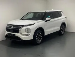 Weiss Neu 2025 Mitsubishi Outlander P-HEV Invite SUV | CHF 56’500 (Fairer Preis)