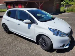 Gebraucht 2015 Peugeot 208 Active Kleinwagen | CHF 5’700 (Guter Preis)
