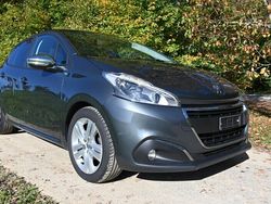 Gebraucht 2017 Peugeot 208 Allure Kleinwagen | CHF 7’900 (Etwas zu teuer)