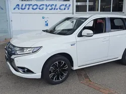 Gebraucht 2016 Mitsubishi Outlander P-HEV SUV | CHF 18’800 (Fairer Preis)