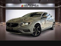 Gebraucht 2015 Volvo V60 R-Design Momentum Kombi | CHF 14’900 (Fairer Preis)