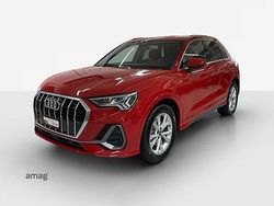 Rouge tango métallisé Gebraucht 2021 Audi Q3 Ambiente SUV | CHF 38’800 (Fairer Preis)