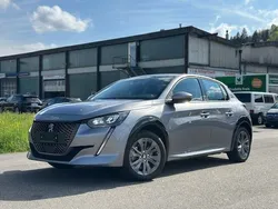 Gebraucht 2020 Peugeot e-208 Allure Kleinwagen | CHF 15’890 (Guter Preis)