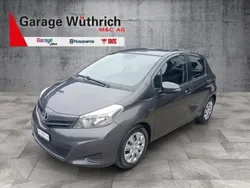 Grau Gebraucht 2013 Toyota Yaris Luna Limousine | CHF 7’800 (Guter Preis)