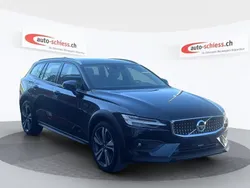 Gebraucht 2021 Volvo V60 CC Kombi | CHF 27’980 (Superpreis)
