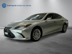 Grau Gebraucht 2023 Lexus ES300H Limousine | CHF 52’900 (Teuer)
