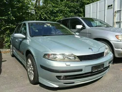 Grau, met. Gebraucht 2002 Renault Laguna II Dynamique Limousine | CHF 1’500