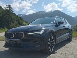 Gebraucht 2019 Volvo V60 CC Kombi | CHF 23’900 (Fairer Preis)
