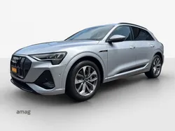Gebraucht 2020 Audi e-tron Advanced SUV | CHF 40’401 (Etwas zu teuer)