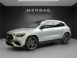 Mercedes GLA220
