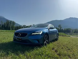 Gebraucht 2019 Volvo V40 R-Design Kombi | CHF 18’500 (Fairer Preis)