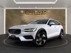 Gebraucht 2022 Volvo V60 CC Core Kombi | CHF 28’990 (Superpreis)