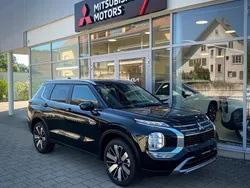 Schwarz Neu 2025 Mitsubishi Outlander P-HEV Intense SUV | CHF 57’470 (Guter Preis)