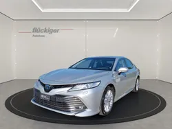 Silber Gebraucht 2020 Toyota Camry Premium Limousine | CHF 38’800 (Etwas zu teuer)