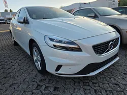 Gebraucht 2018 Volvo V40 R-Design Kinetic Kombi | CHF 8’800