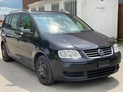 Gebraucht 2004 VW Touran Highline Van / Kleinbus | CHF 1’400 (Teuer)