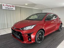 Rot Neu 2024 Toyota Yaris Sport Limousine | CHF 41’440 (Guter Preis)