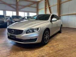 Gebraucht 2016 Volvo V60 Momentum Kombi | CHF 13’800 (Superpreis)