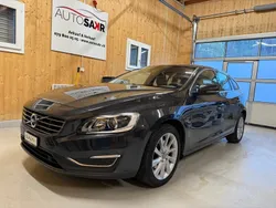 Gebraucht 2017 Volvo V60 Summum Kombi | CHF 10’900 (Fairer Preis)
