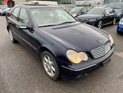 Gebraucht 2003 Mercedes C320 Avantgarde | CHF 2’950