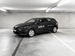 Anthrazit Neu 2025 Kia Ceed Limousine | CHF 30’900 (Guter Preis)