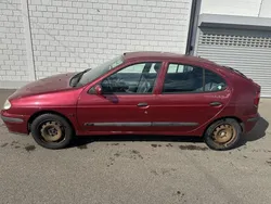 Gebraucht 2000 Renault Mégane Limousine | CHF 999