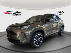 Grün Neu 2025 Toyota Yaris Cross Premium SUV | CHF 38’890 (Guter Preis)