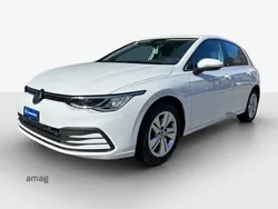 Pure white uni Gebraucht 2022 VW Golf VIII Life Limousine | CHF 19’300 (Fairer Preis)
