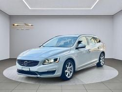 Gebraucht 2014 Volvo V60 R-Design Momentum Kombi | CHF 5’700