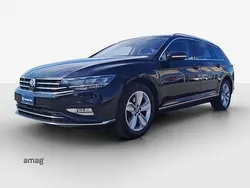 Deepblack perleffekt Gebraucht 2023 VW Passat Elegance Kombi | CHF 30’990 (Guter Preis)