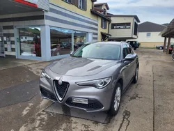Grau Gebraucht 2018 Alfa Romeo Stelvio Executive SUV | CHF 24’900 (Guter Preis)