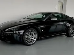 Schwarz Gebraucht 2014 Aston Martin V8 Vantage Coupé | CHF 64’900 (Fairer Preis)