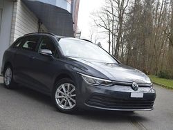 Gebraucht 2023 VW Golf VIII Life Kombi | CHF 26’800 (Guter Preis)