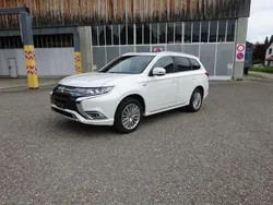 Gebraucht 2019 Mitsubishi Outlander P-HEV Edition SUV | CHF 15’651 (Guter Preis)