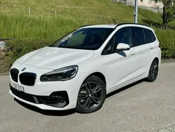 Weiss Gebraucht 2021 BMW 218 Gran Tourer Comfort Edition Van / Kleinbus | CHF 31’500