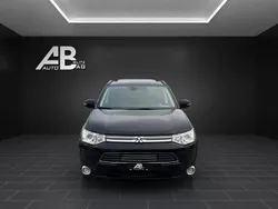 Gebraucht 2014 Mitsubishi Outlander P-HEV SUV | CHF 13’980 (Fairer Preis)