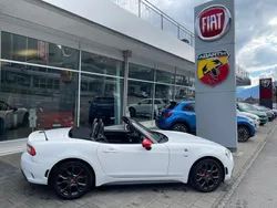 Weiss Gebraucht 2018 Fiat 124 Spider Abarth Cabrio | CHF 31’280 (Etwas zu teuer)