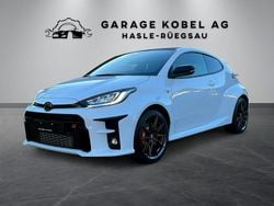 Weiss Gebraucht 2021 Toyota Yaris Sport Limousine | CHF 33’000 (Etwas zu teuer)