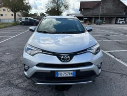 Gebraucht 2016 Toyota RAV4 Premium SUV | CHF 17’800