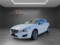Gebraucht 2015 Volvo V60 Momentum Kombi | CHF 13’800 (Superpreis)