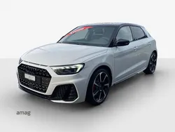 Gletscherweissmythosschwarz Gebraucht 2025 Audi A1 Sportback Ambiente Kleinwagen | CHF 33’980 (Teuer)