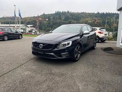 Gebraucht 2015 Volvo V60 R-Design Momentum Kombi | CHF 13’900 (Fairer Preis)