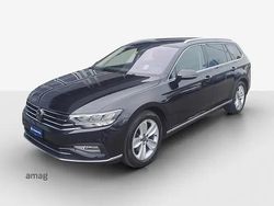 Deep black nacré Gebraucht 2023 VW Passat Elegance Kombi | CHF 25’900 (Superpreis)