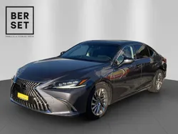 Grau Gebraucht 2024 Lexus ES300H Limousine | CHF 57’900 (Fairer Preis)