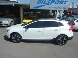 Gebraucht 2016 Volvo V40 CC Summum Kombi | CHF 23’800