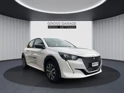 Weiss Gebraucht 2023 Peugeot e-208 Active Kleinwagen | CHF 23’900 (Guter Preis)